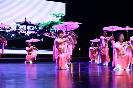 “金天国际”《春姿倾城烟台首届大型公益旗袍秀》活力绽放