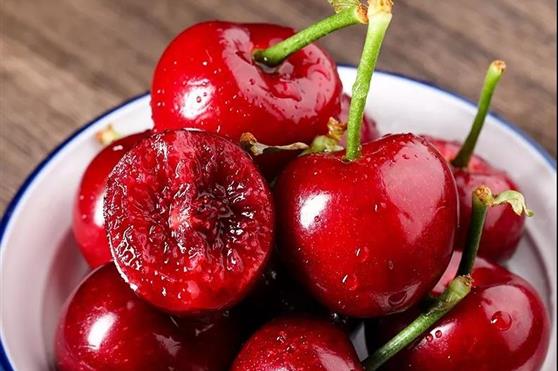 521| 三个人的爱意，甜蜜轰炸中……